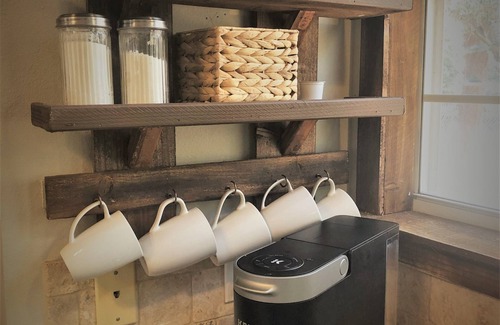 Hawkins Cabina | Holly Lake Ranch Cabin