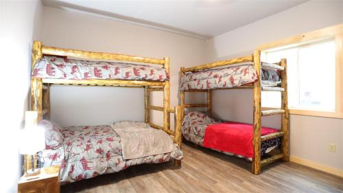 Thornton Casa | Holly Lane 11, Thornton