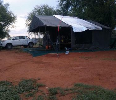 Hartbeespoort Otro | HOLLYBROOKE ADVENTURE FARM Campsites