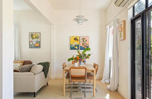 East Launceston Casa | Hollybrooke Cottage, East Launceston