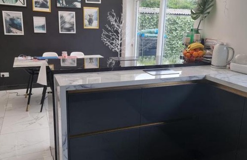 Luton Casa | Hollybush Private House