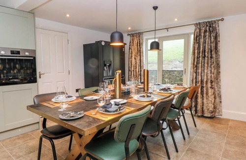 Leek Cabaña | Hollydale