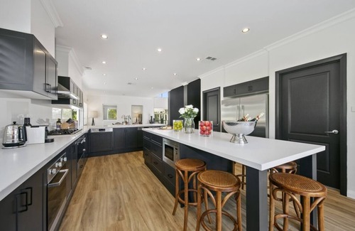 Pokolbin Casa | Hollyford House - Pokolbin