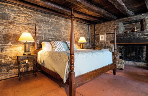 New Hope Cama Y Desayuno | HollyHedge Estate