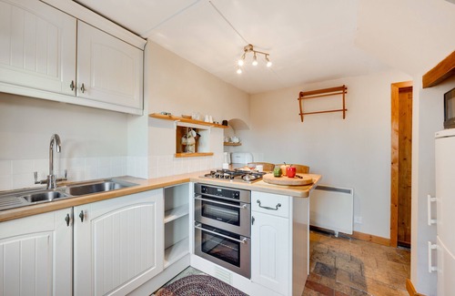 Bawdsey Casa | Hollyhocks - Woodbridge
