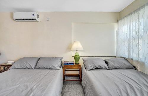 North Beach Apartamento | Hollywood Beach StudioBath w Free Parking 1