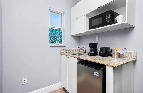 Hollywood Hotel | Hollywood Beach Suites