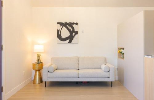 Burbank Casa | Hollywood Family Nest in Burbank, Steps to Studios!