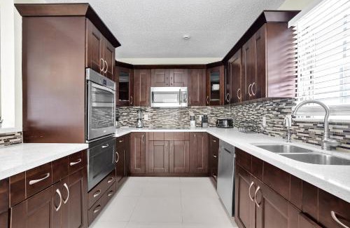 Driftwood Villa | Hollywood, FL - Private Villa - Pool Retreat