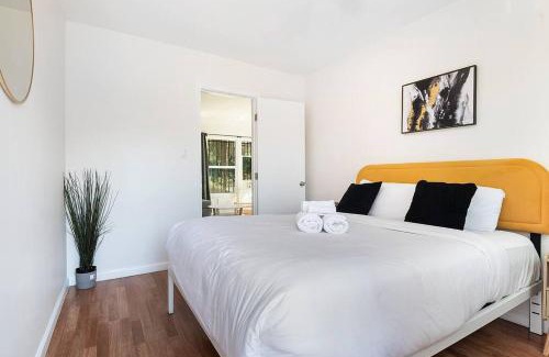 The Flats Apartamento | Hollywood Haven Updated 1BR Apt near Sunset Blvd