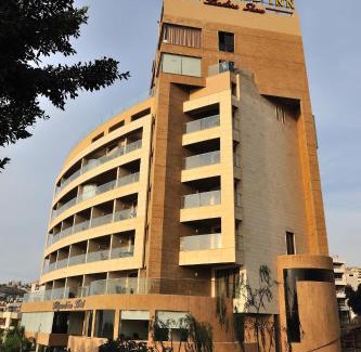Maamelteine Hotel | Hollywood Inn Boutique Hotel