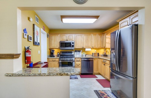 Park East Casa | Hollywood Vacation Rental ~ 4 Miles to the Beach