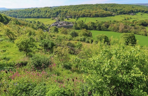 Honley Cabaña | HOLMDALE COTTAGE, family friendly in Netherton, Yorkshire