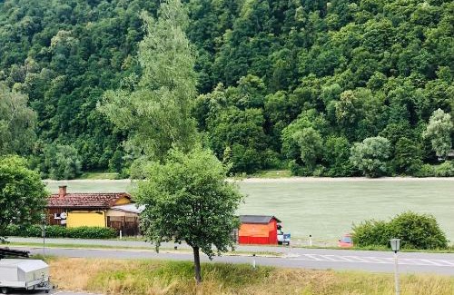 Engelhartszell Cama Y Desayuno | Holmes Café & Pension