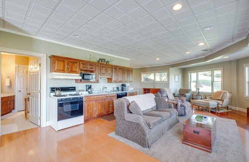 Millersburg Apartamento | 'Holmes With a View' Studio: Millersburg Retreat!