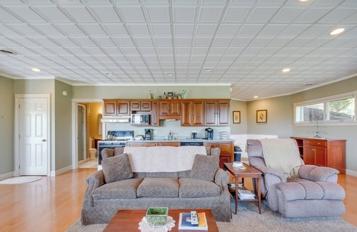 Millersburg Apartamento | 'Holmes With a View' Studio: Millersburg Retreat!