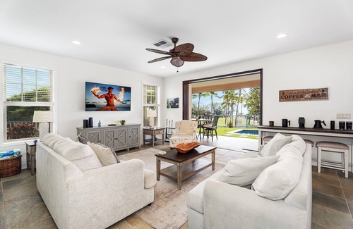 Keauhou Casa | Holua Moana Hale: Spectacular Oceanfront Home with Private Pool & Spa