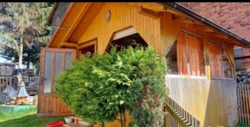Liebschutz Otro | Holzhütte rustikal ohne Heizung,kein Bad,WC nebenan