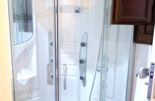 San Martín de Valdeiglesias Apartamento | Homerez - Bonito estudio para 4 pers. en San Martín de Valdeiglesias