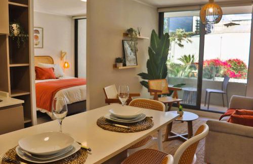 Nunoa Apartamento | HOM I Amplio depto 1D1B Metro Plaza Egaña Parking PE203