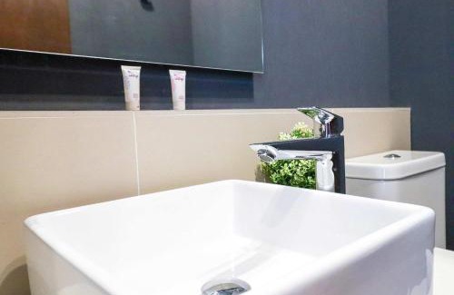 Vitacura Apartamento | HOM I Mejor Zona 1D con Estacionamiento Vitacura AV330