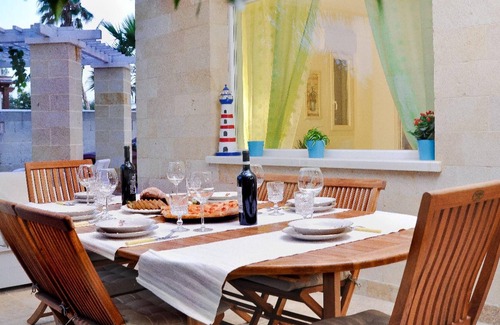 Pantanagianni-pezze Morelli Villa | Homerez - Espaciosa villa a 350 m de la playa para 8 pers. con piscina y terraza