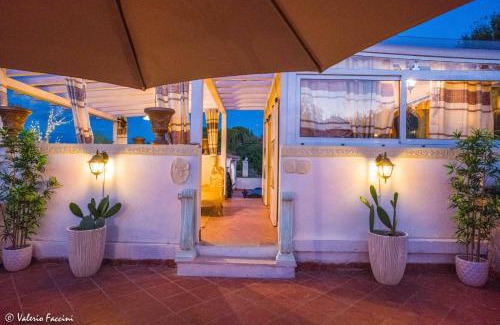 Borghesiana Casa | HomArt roof roman king