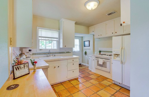 Del Mar Casa | Home < 2 Mi to McGee Beach & Cole Park!