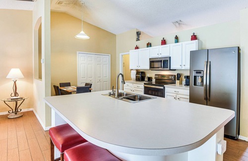 Deltona Lakes Casa | Home 3 Mi to Green Springs Park & Lake Monroe!