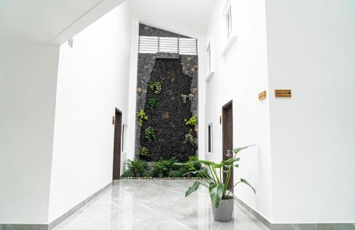 Escazú Cabina | home 333 loft 334