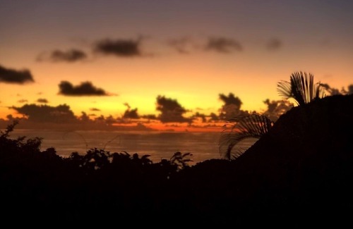 Windward Side Casa | Home a way from home in the Unspoiled queen of the Caribbean.