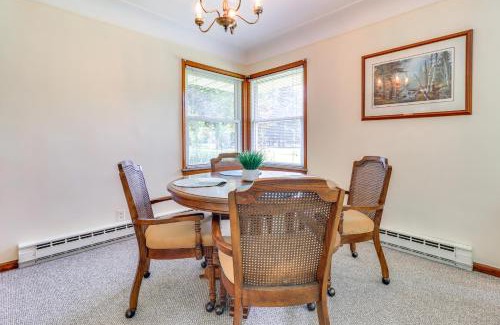 Southfield Casa | Home about 17 Mi to Detroit with Patio and Grill!