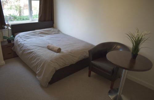 Cribbs Causeway Casa | Home and a Stay