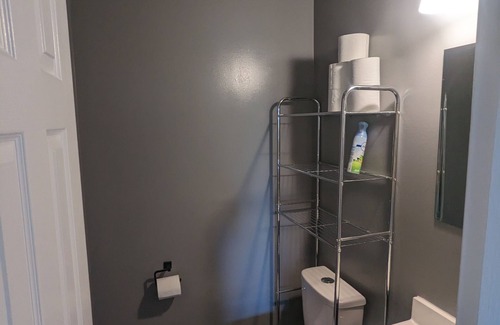 Fort McMurray Casa | Home away from Home - Townhouse in Fort McMurray, AB
