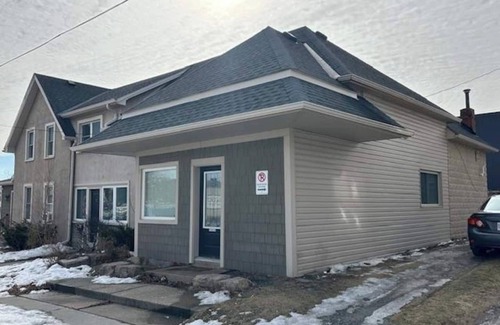 Downtown Niagara Falls Casa | Home Away From Home 2BD by TIG Management