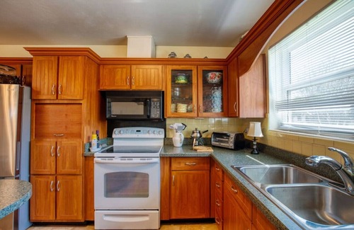 Brentwood Park Casa | Home Away from Home Daytona 3 Bedroom