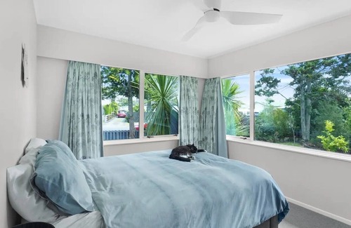 Te Rapa Casa | Home away from home! 3br house