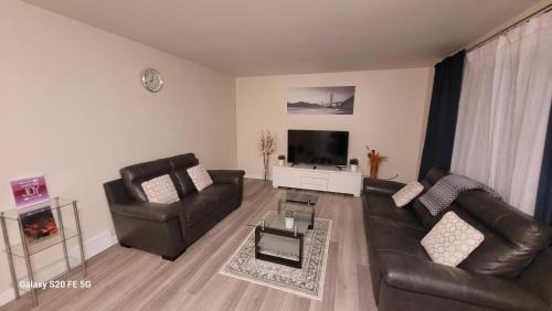 Fort Gary Casa | Home away from home - 6 bedroom fantastic bungalow
