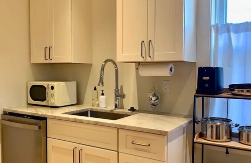 Sewickley Casa | Home away from home! Amenity-filled 3BR, 1.5BA home in Sewickley Village