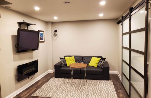 Brampton Apartamento | Home Away From Home