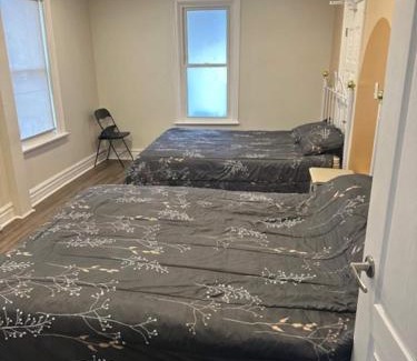 Downtown Niagara Falls Casa | Home Away From Home 2bd