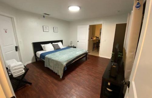 Oakpoint Casa | Home away from home close to parks - Pet Friendly