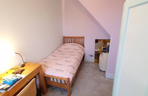 Woking Cama Y Desayuno | Home away from home