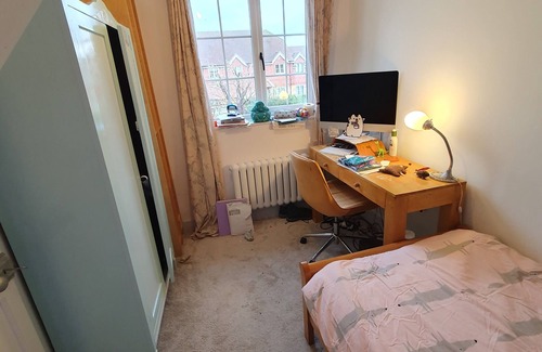 Woking Cama Y Desayuno | Home away from home