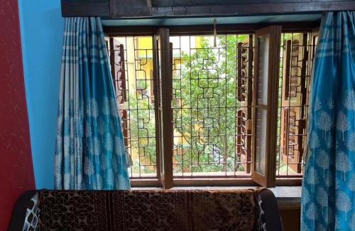 Kolkata Casa | Home away from Home in city with Garden View