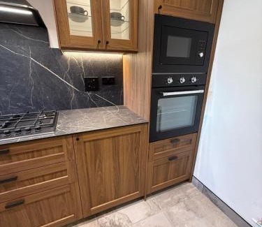 Glasgow Apartamento | Home away from home in Glasgow - Free Street Parking