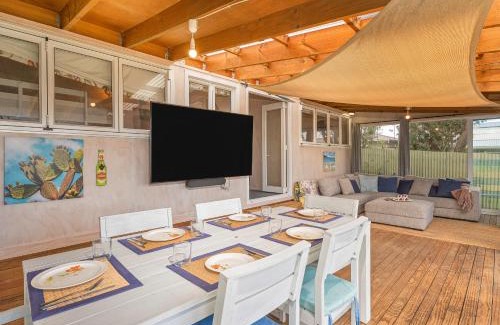 Whangamata Casa | Home Away From Home In Whangamata