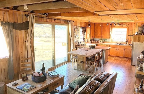 Gunnison Cabina | Home Away From Home - Off-Grid Cabin - 14 miles into Gunnison National Forest