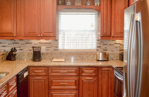 Clearwater Casa | Home away from Home! Close to Beaches and Shops.