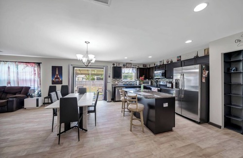 Lexington Casa | Home away from Home